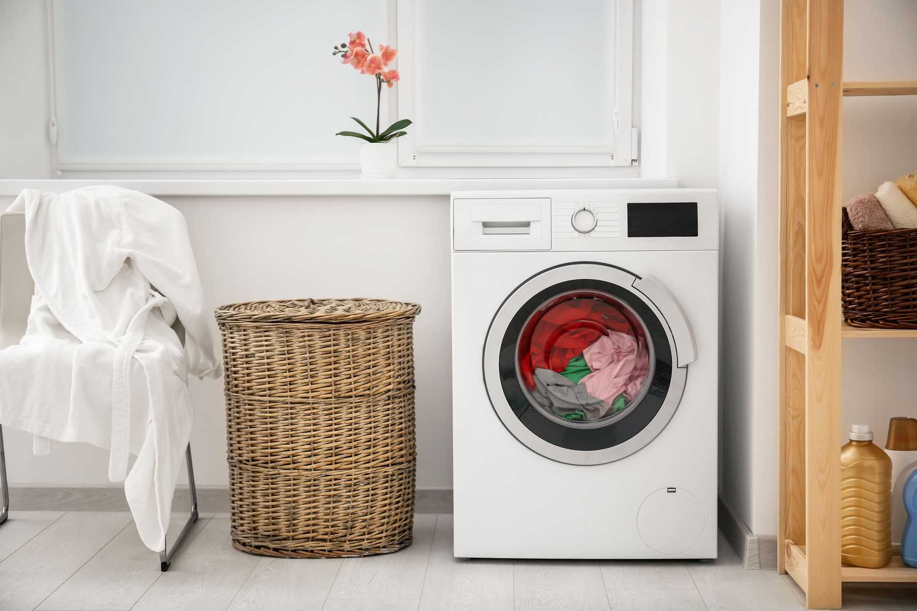 Nên chọn mua máy giặt cửa ngang hay máy giặt cửa trên?